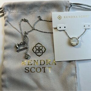 🏐 Kendra Scott Volleyball Silver Pendant Necklace White Mother of Pearl New ✨